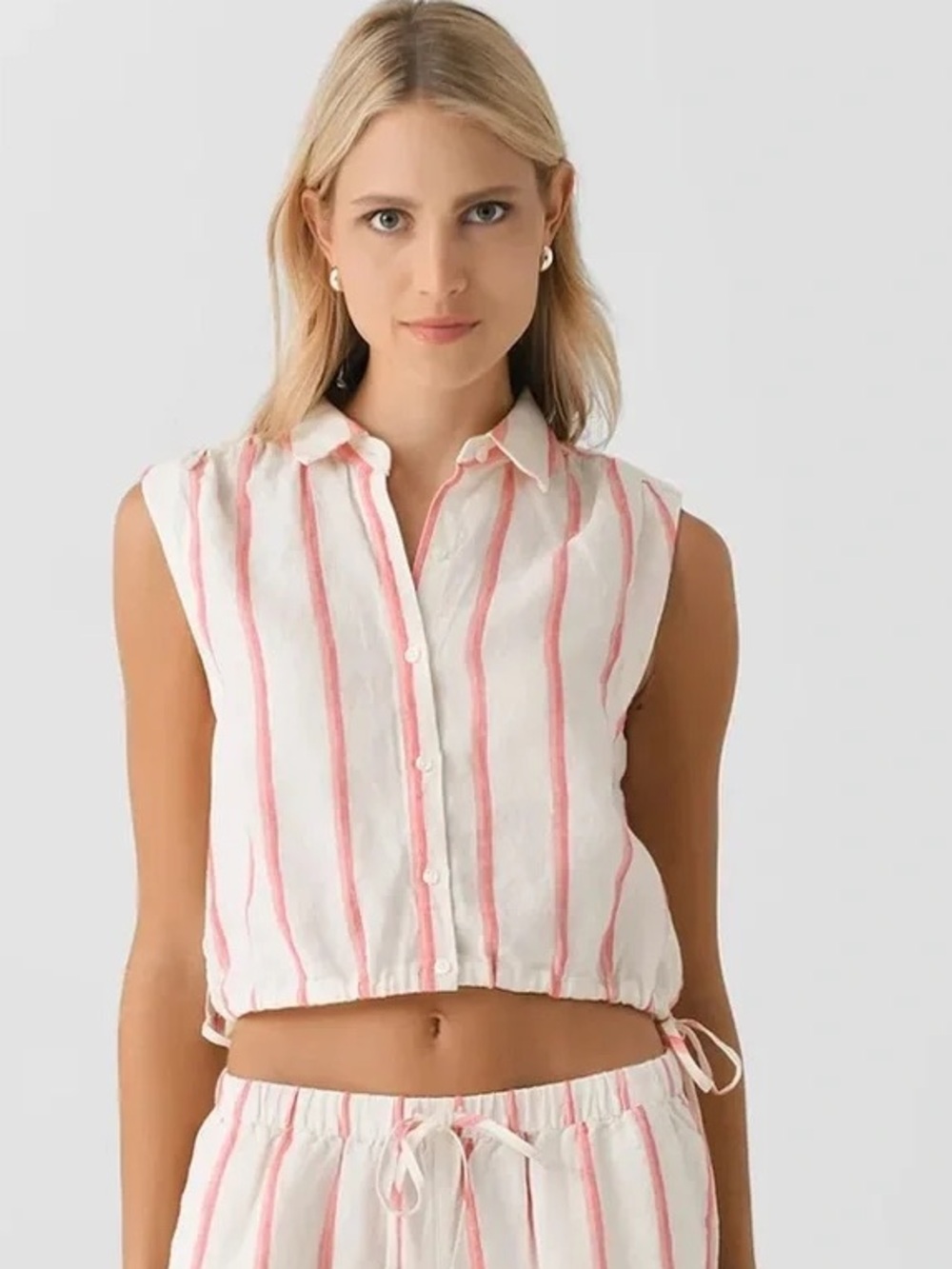 Trovata Birds of Paradis. Ivy linen top in Pomme Stripe. Pink/White. Size Med.